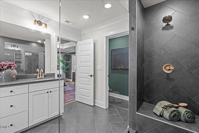 532 Hipwood Drive, Zebulon, NC 27597