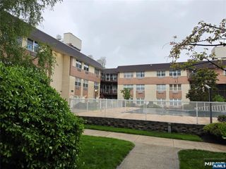 1111 River Road C26, Edgewater, NJ 07020