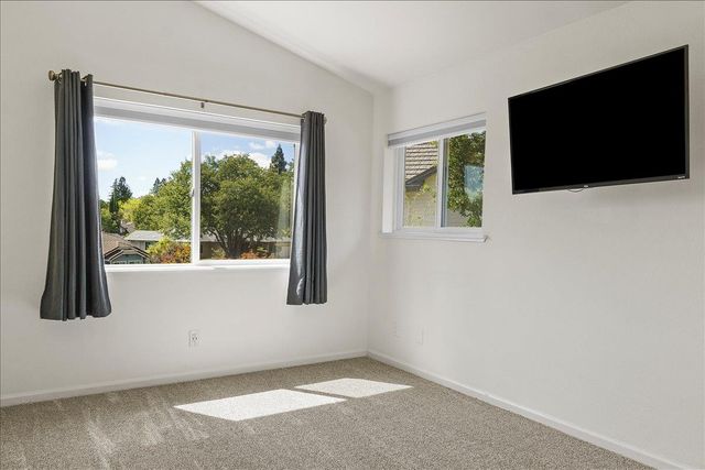 1028 Oak Crest Ct, Placerville, CA 95667