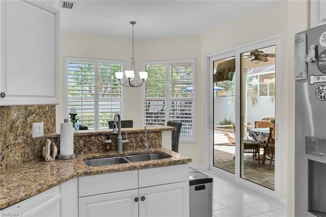 128 Livermore LN, Naples, FL 34119