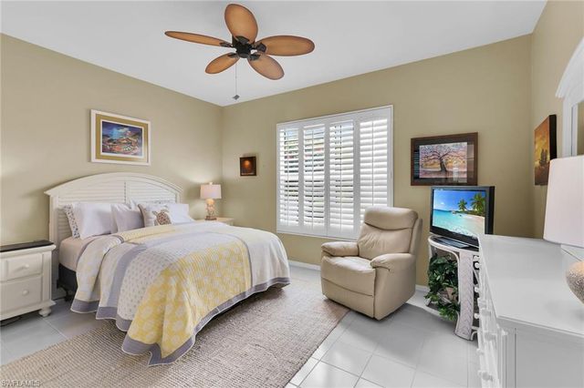 128 Livermore LN, Naples, FL 34119