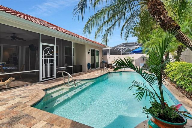 128 Livermore LN, Naples, FL 34119