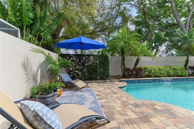 128 Livermore LN, Naples, FL 34119