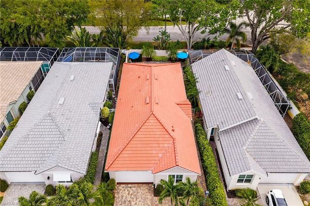 128 Livermore LN, Naples, FL 34119