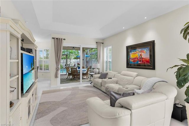 128 Livermore LN, Naples, FL 34119