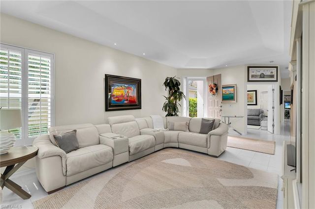 128 Livermore LN, Naples, FL 34119