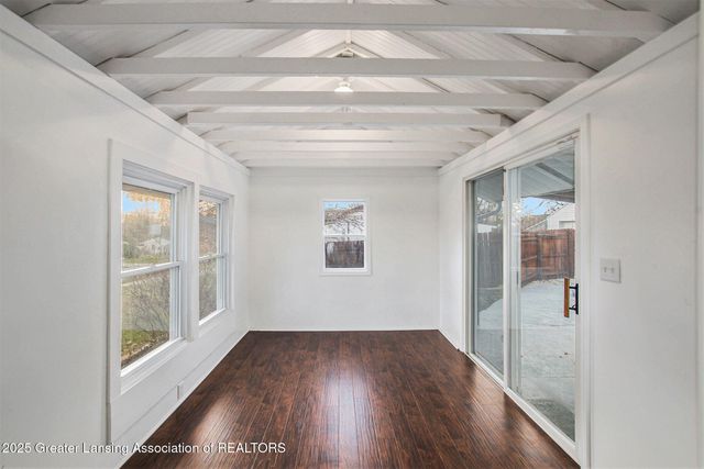 3614 Cooley Drive, Lansing, MI 48911