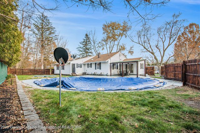 3614 Cooley Drive, Lansing, MI 48911