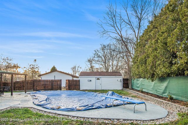 3614 Cooley Drive, Lansing, MI 48911