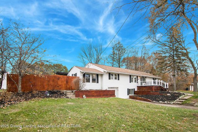 3614 Cooley Drive, Lansing, MI 48911