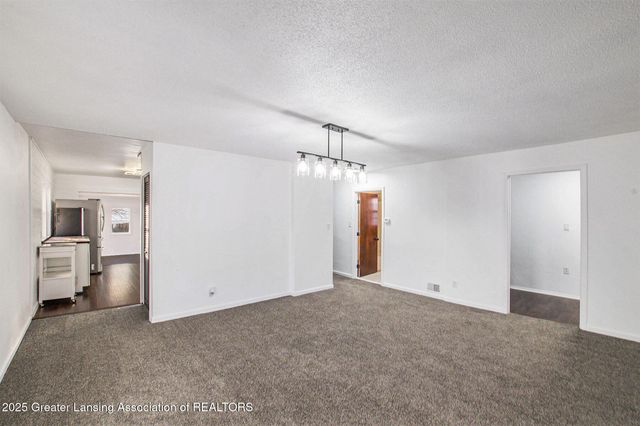 3614 Cooley Drive, Lansing, MI 48911