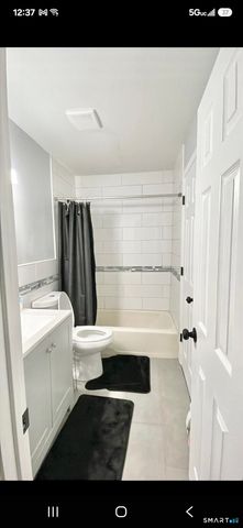 2 Heather Road, Hamden, CT 06518
