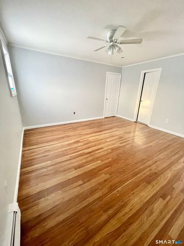 2 Heather Road, Hamden, CT 06518