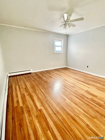 2 Heather Road, Hamden, CT 06518