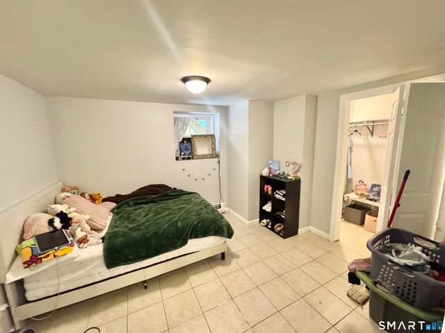 2 Heather Road, Hamden, CT 06518