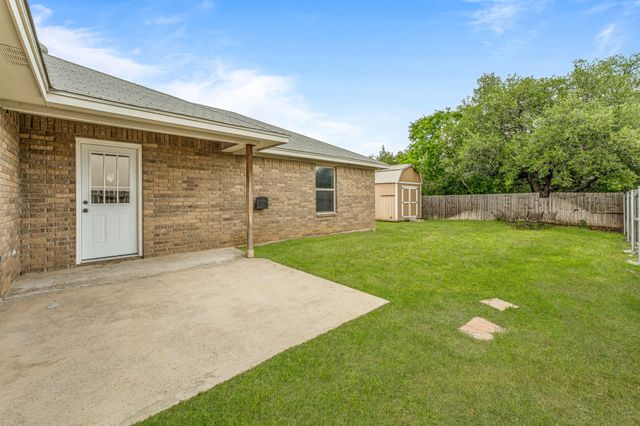 904 King Street, Weatherford, TX 76086