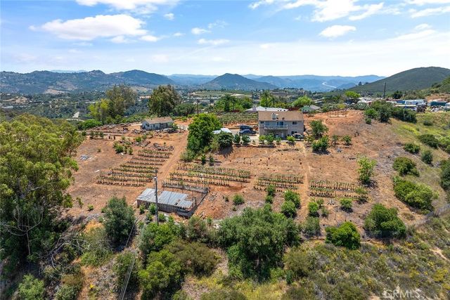 1996 Rainbow Glen Road, Fallbrook, CA 92028
