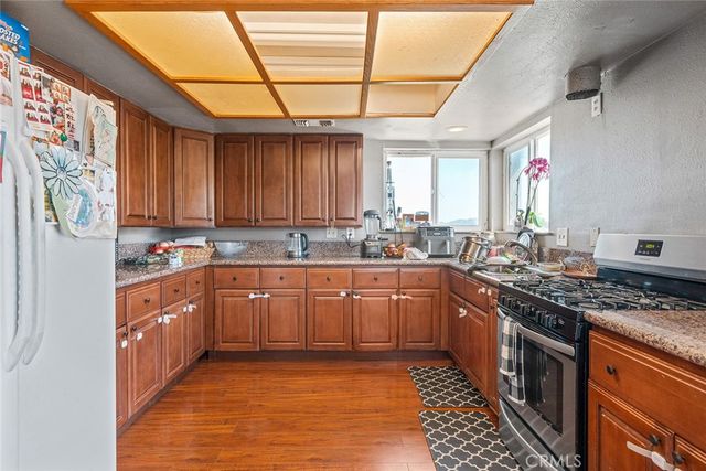1996 Rainbow Glen Road, Fallbrook, CA 92028