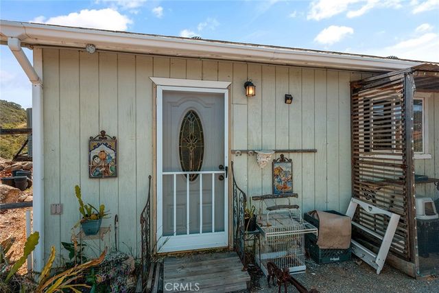 1996 Rainbow Glen Road, Fallbrook, CA 92028