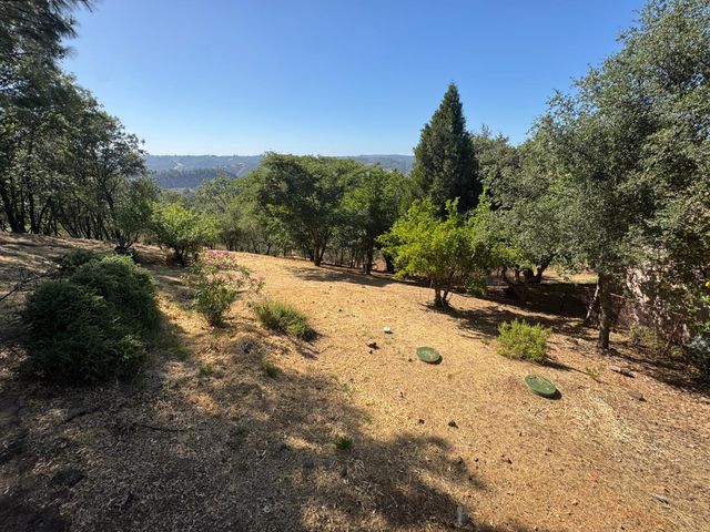 2418 Westville Trl, Cool, CA 95614