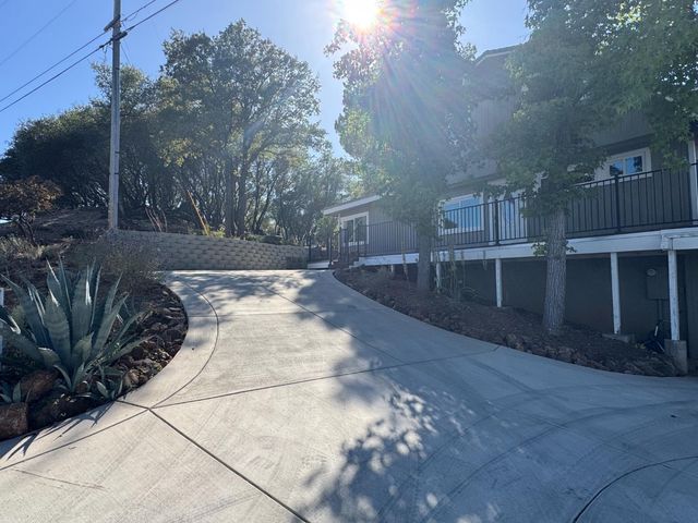 2418 Westville Trl, Cool, CA 95614
