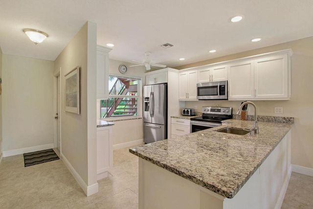 717 S US Hwy 1 Unit 304, Jupiter, FL 33477
