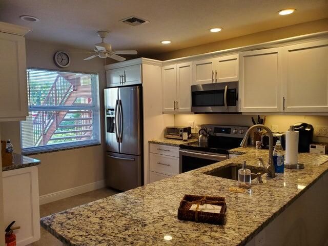 717 S US Hwy 1 Unit 304, Jupiter, FL 33477