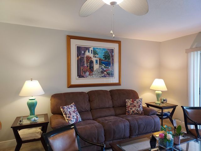 717 S US Hwy 1 Unit 304, Jupiter, FL 33477