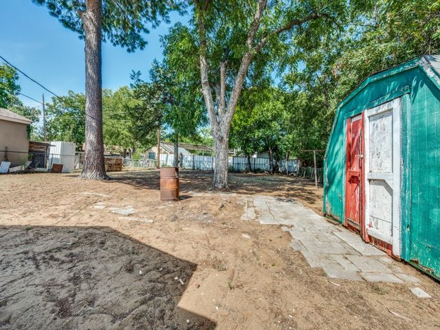 2309 Fincher Road, Haltom City, TX 76117