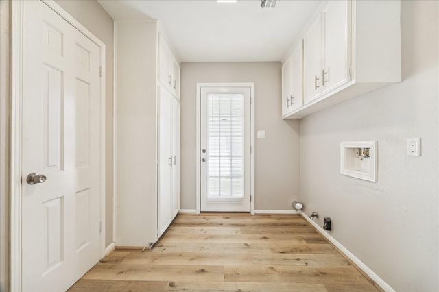 1502 Big Horn Drive, Houston, TX 77090