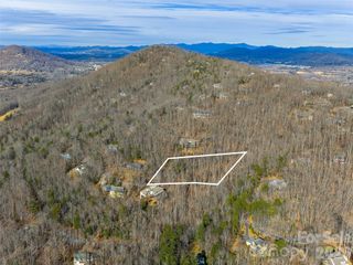 40 Cedar Drive, Mills River, NC 28759