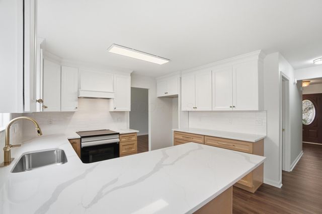 7465 Bloomfield Place, Dublin, OH 43016