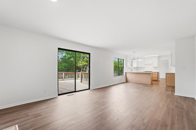 7465 Bloomfield Place, Dublin, OH 43016