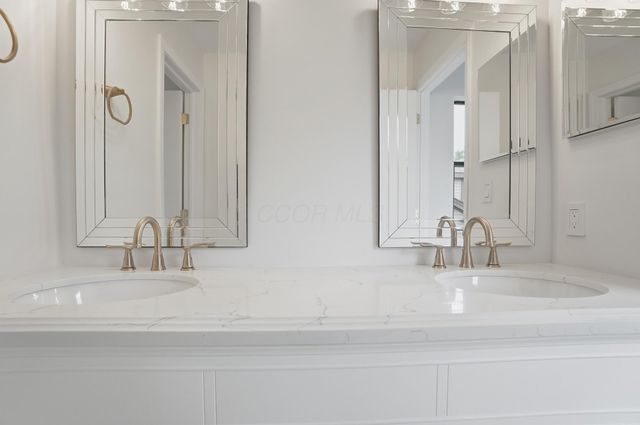 7465 Bloomfield Place, Dublin, OH 43016