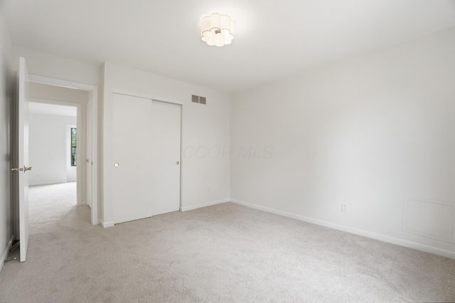 7465 Bloomfield Place, Dublin, OH 43016