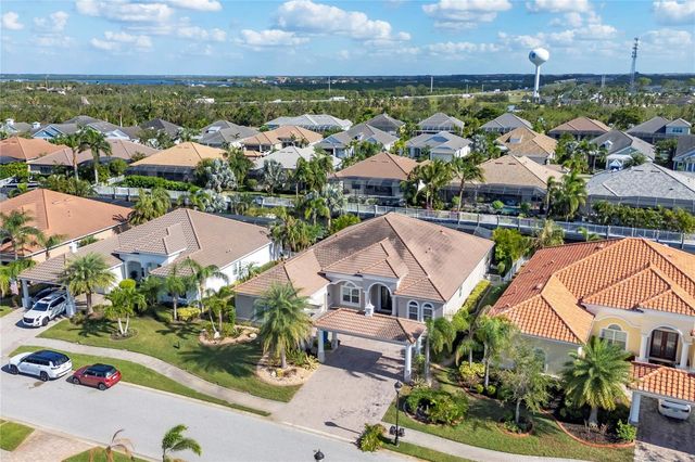 575 FORE DRIVE, Bradenton, FL 34208