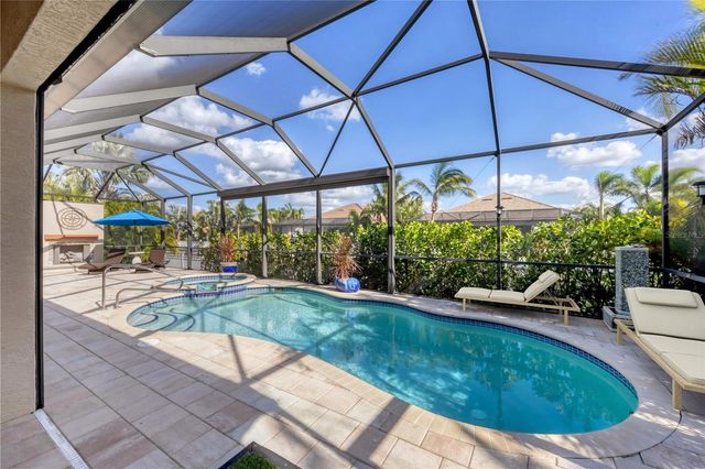 575 FORE DRIVE, Bradenton, FL 34208