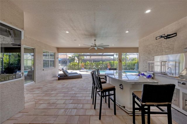 575 FORE DRIVE, Bradenton, FL 34208