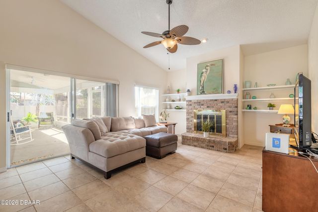 109 Brookhollow Circle, Daytona Beach, FL 32114