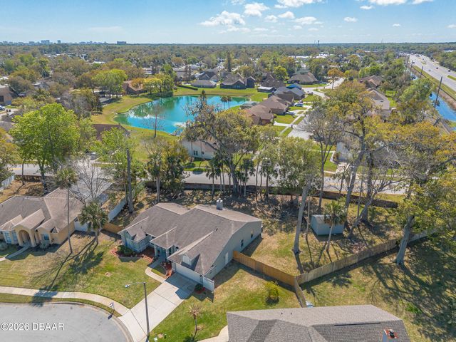 109 Brookhollow Circle, Daytona Beach, FL 32114
