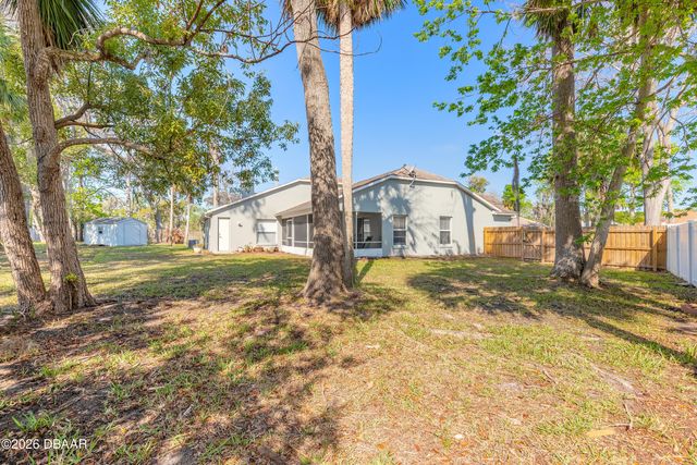 109 Brookhollow Circle, Daytona Beach, FL 32114