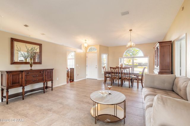 109 Brookhollow Circle, Daytona Beach, FL 32114