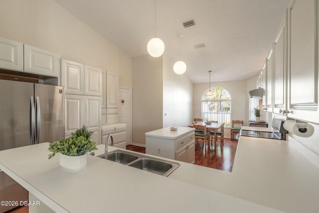 109 Brookhollow Circle, Daytona Beach, FL 32114