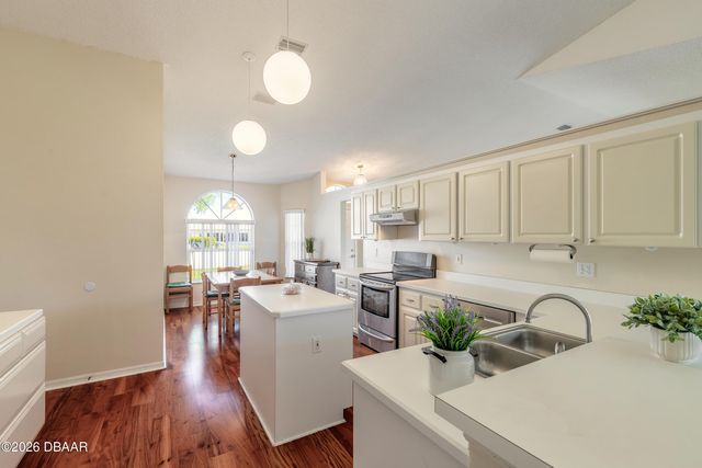 109 Brookhollow Circle, Daytona Beach, FL 32114