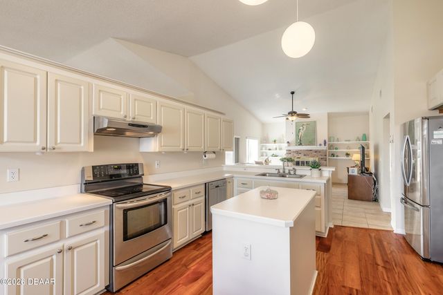 109 Brookhollow Circle, Daytona Beach, FL 32114