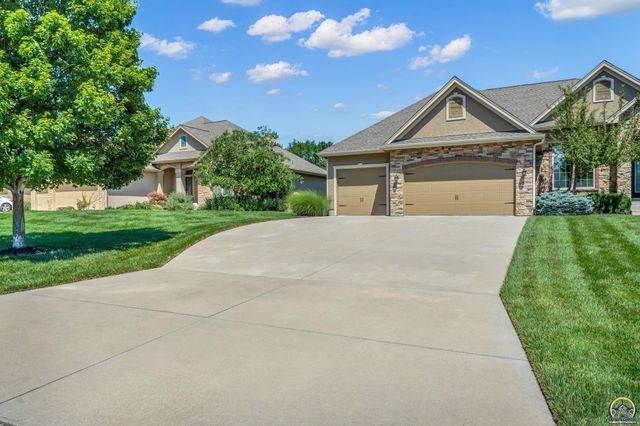 1138 SW New Forest DR, Topeka, KS 66604
