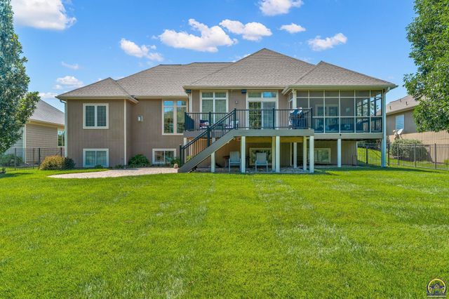 1138 SW New Forest DR, Topeka, KS 66604