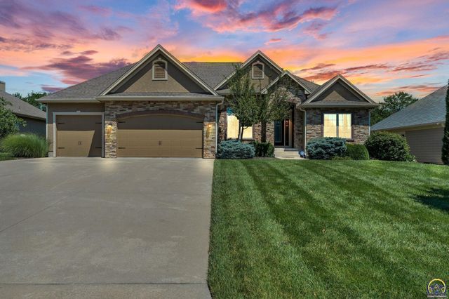1138 SW New Forest DR, Topeka, KS 66604