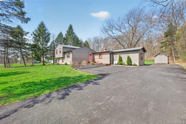 457 Forest Road, Wallkill, NY 12589