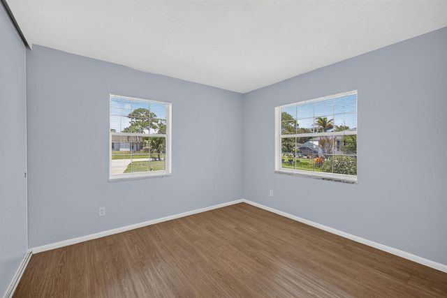 416 SE Naranja Avenue, Port St. Lucie, FL 34983